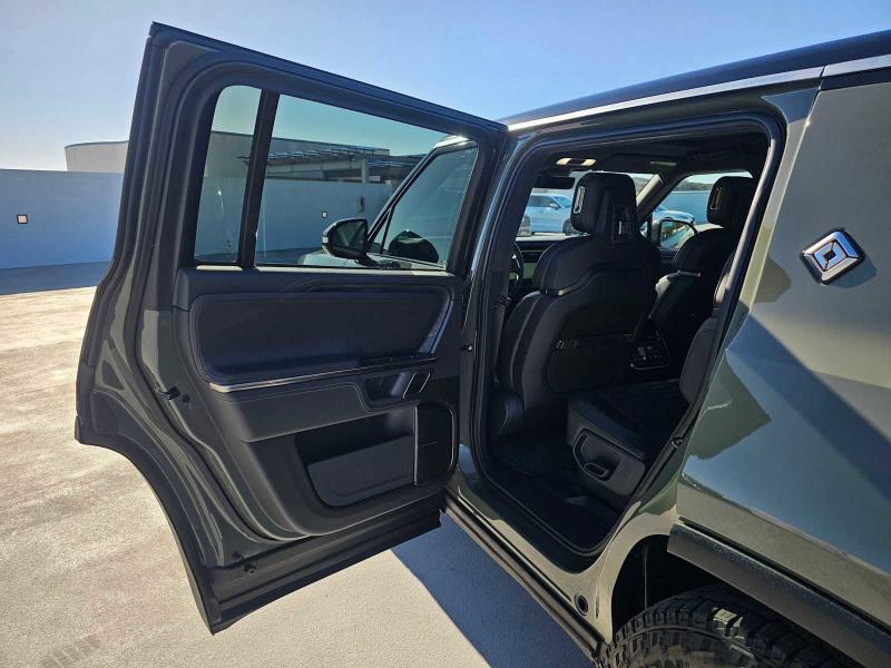 Rivian R1S Launch Edition AWD 2022 Rivian R1S Launch Edition AWD 2022