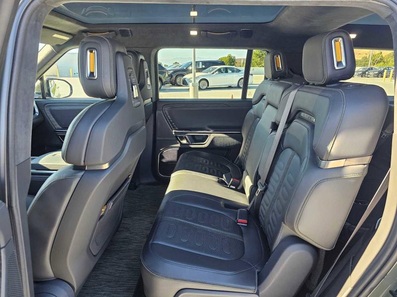 Rivian R1S Launch Edition AWD 2022 Rivian R1S Launch Edition AWD 2022