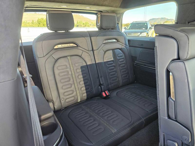 Rivian R1S Launch Edition AWD 2022 Rivian R1S Launch Edition AWD 2022