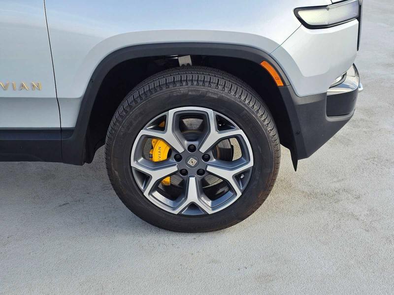 Rivian R1T Adventure Package AWD 2022 Rivian R1T Adventure Package AWD 2022