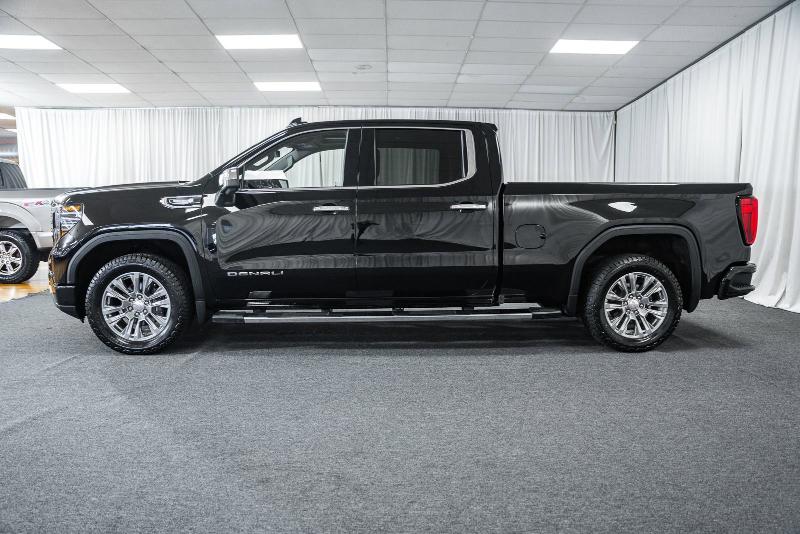 GMC Sierra 1500 4WD Crew Cab 147" Denali 2022 GMC Sierra 1500 4WD Crew Cab 147" Denali 2022