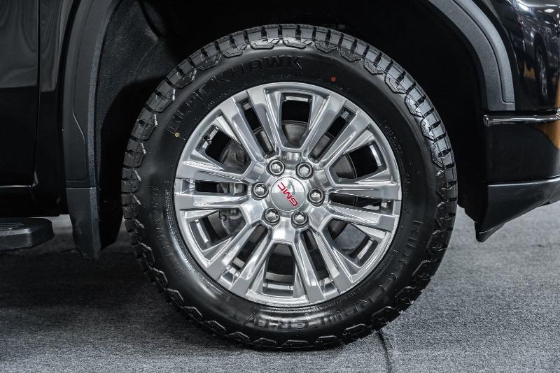 GMC Sierra 1500 4WD Crew Cab 147" Denali 2022 GMC Sierra 1500 4WD Crew Cab 147" Denali 2022