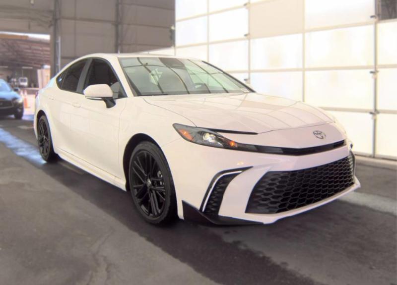 Toyota Camry Nightshade (Natl) 2026
