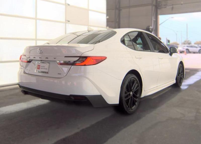Toyota Camry Nightshade (Natl) 2026