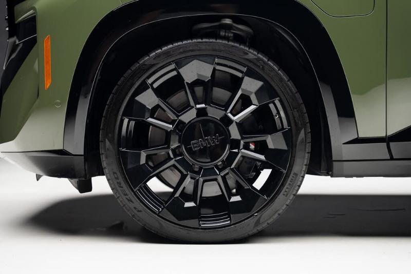 BMW XM Sports Activity Vehicle 2025