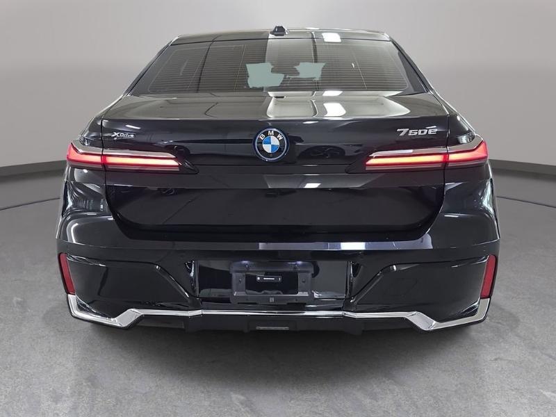 BMW 7 Series 750e xDrive Plug-In Hybrid 2024