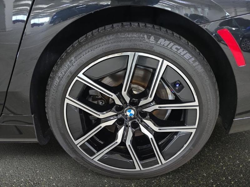 BMW 7 Series 750e xDrive Plug-In Hybrid 2024