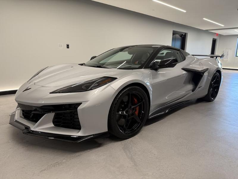 Chevrolet Corvette 2dr E-Ray Conv w/3LZ 2026