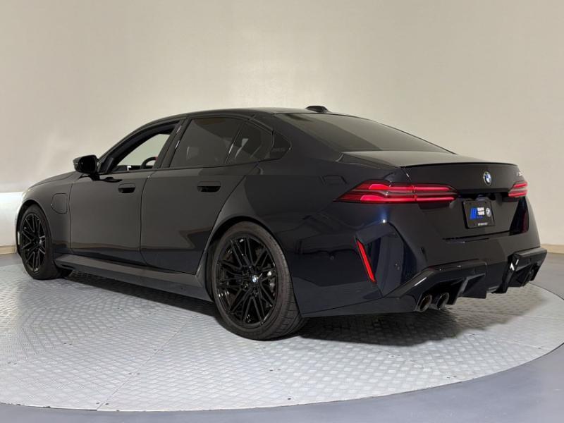 BMW M5 Sedan 2027
