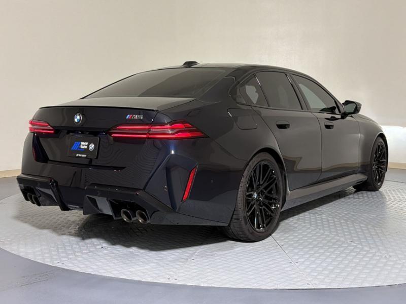 BMW M5 Sedan 2027