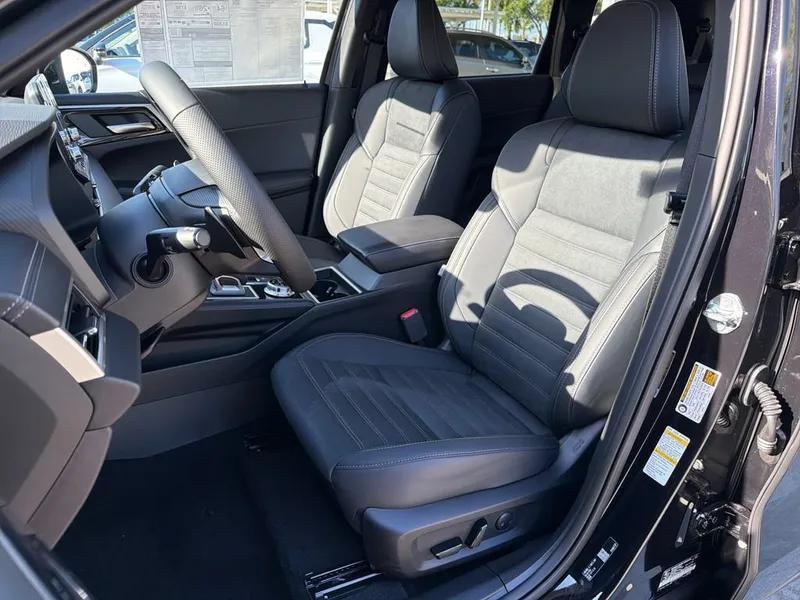 Nissan Rogue Plug-In Hybrid AWD SL 2026