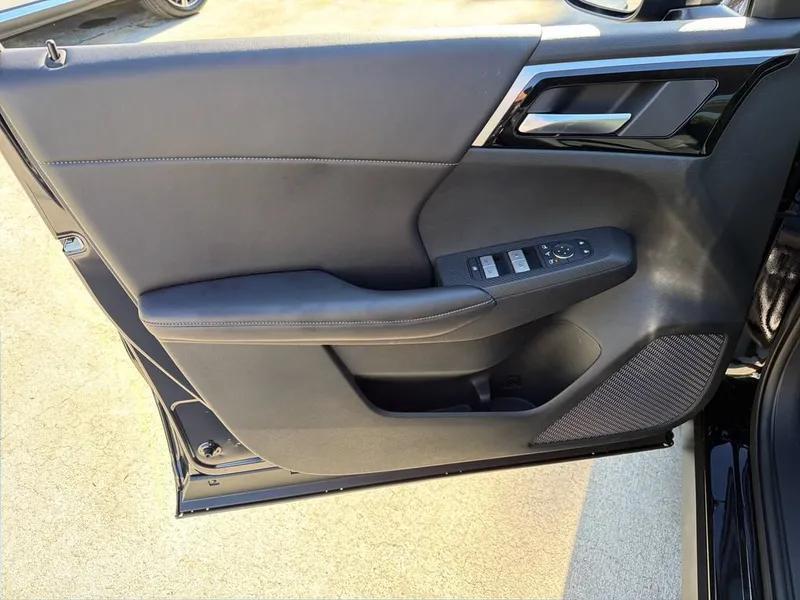 Nissan Rogue Plug-In Hybrid AWD SL 2026
