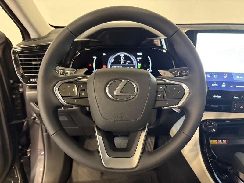 Lexus NX NX 450h+ Luxury AWD 2026