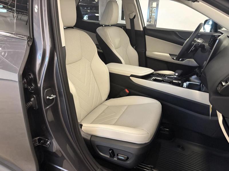 Lexus NX NX 450h+ Luxury AWD 2026
