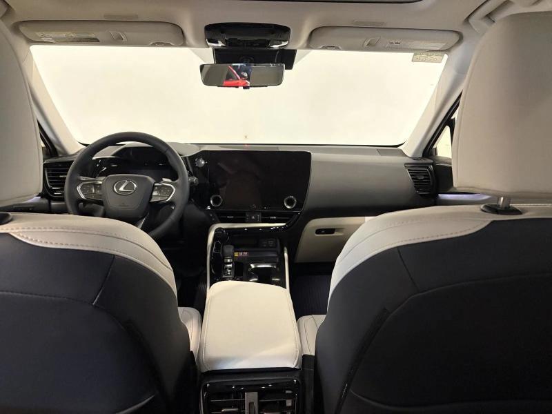 Lexus NX NX 450h+ Luxury AWD 2026