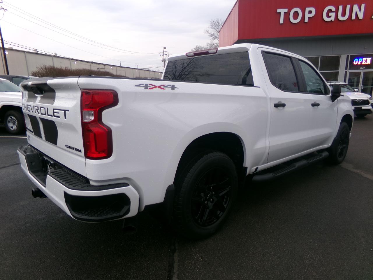 Chevrolet Silverado 1500 LTD 4WD Crew Cab 147" Custom 2022