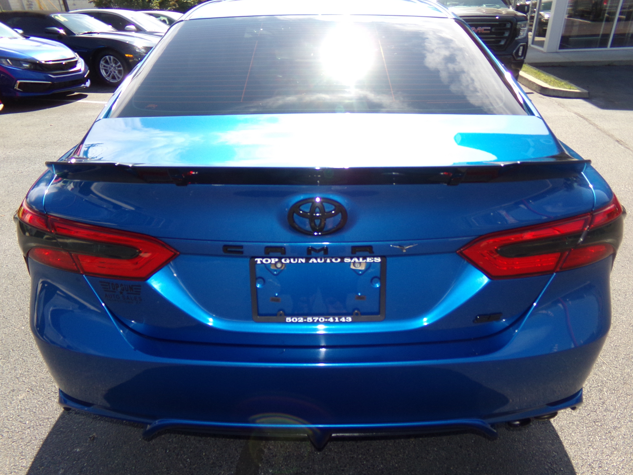 2018 Toyota Camry SE XLE photo 4