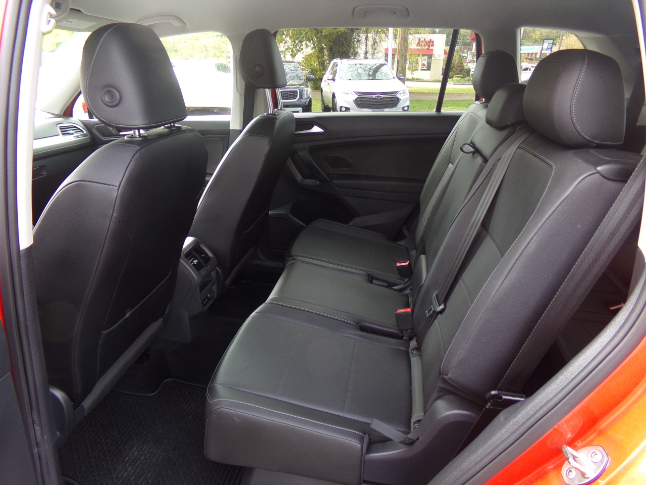 Volkswagen Tiguan 2.0T SE FWD 2019 Volkswagen Tiguan 2.0T SE FWD 2019