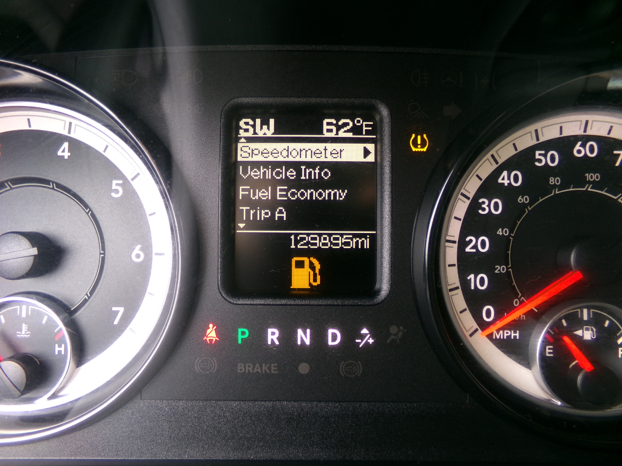 RAM 1500 SLT 4x4 Crew Cab 5'7" Box 2018