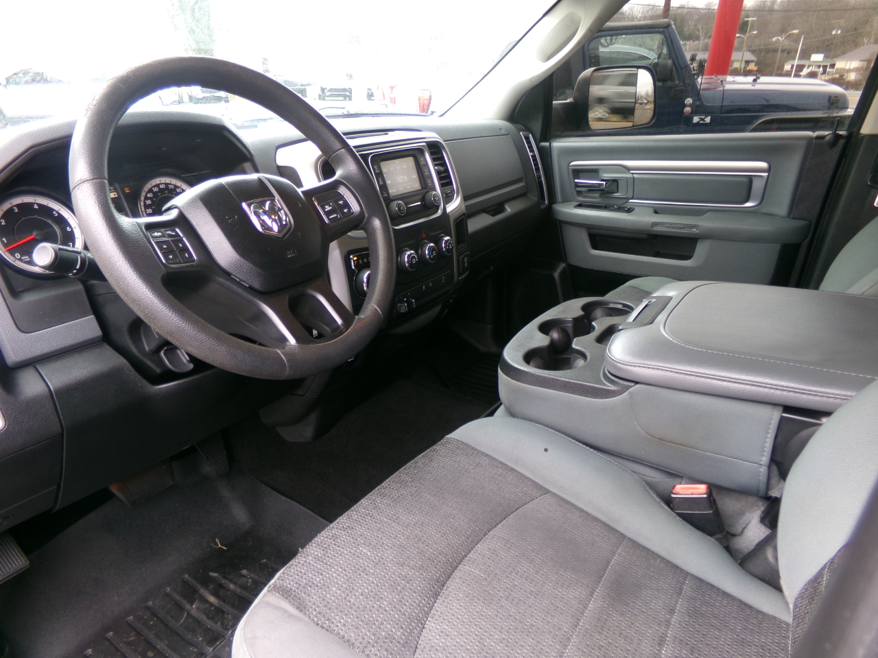 RAM 1500 SLT 4x4 Crew Cab 5'7" Box 2018