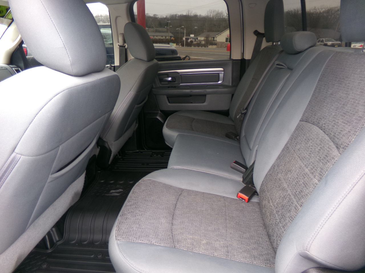 RAM 1500 SLT 4x4 Crew Cab 5'7" Box 2018