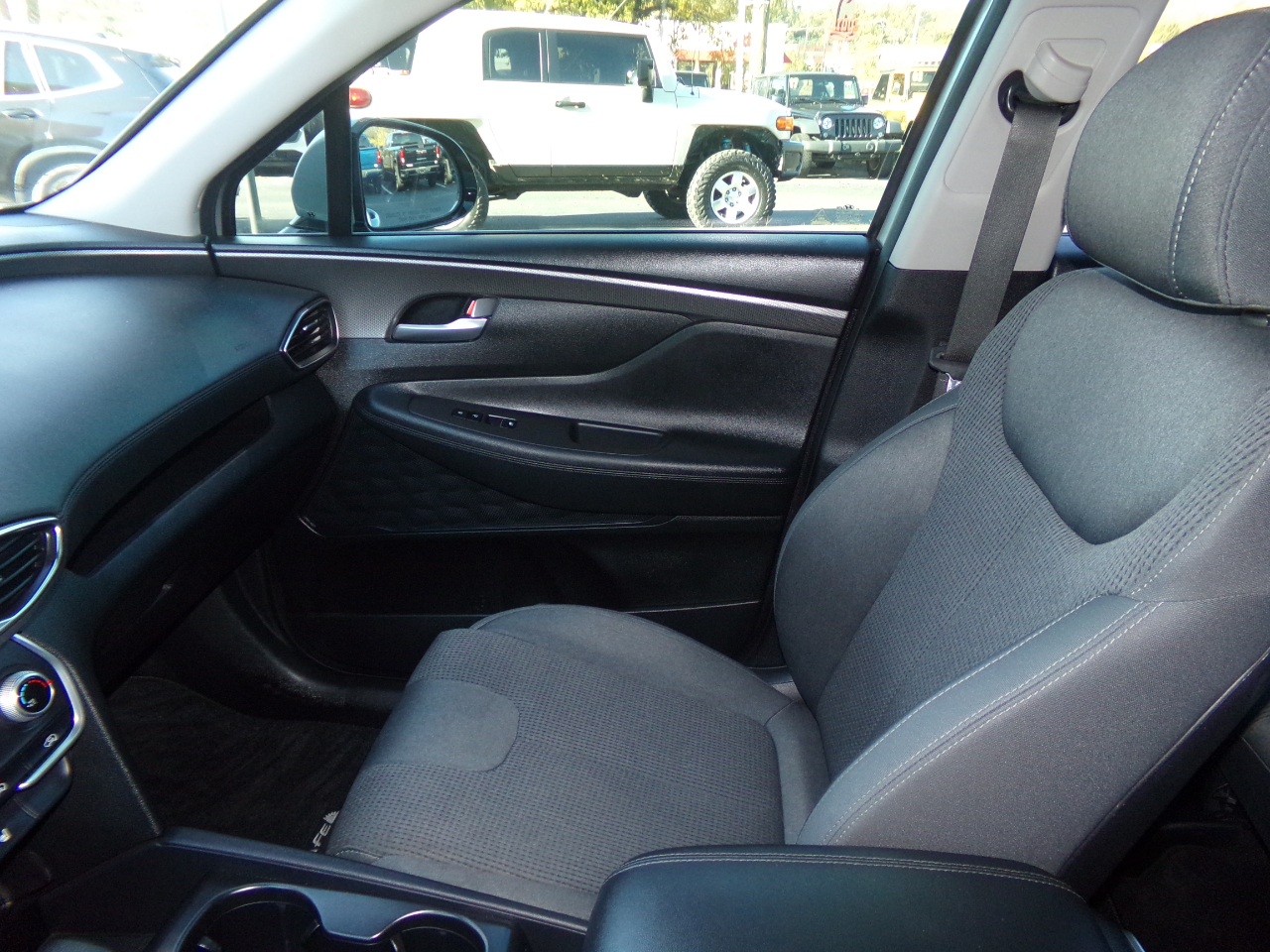 Hyundai Santa Fe SEL 2.4L Auto FWD 2020 Hyundai Santa Fe SEL 2.4L Auto FWD 2020