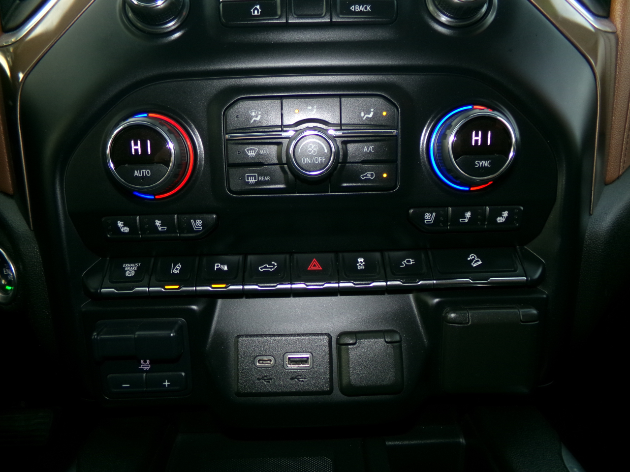 Chevrolet Silverado 2500HD 4WD Crew Cab 159" High Country 2021