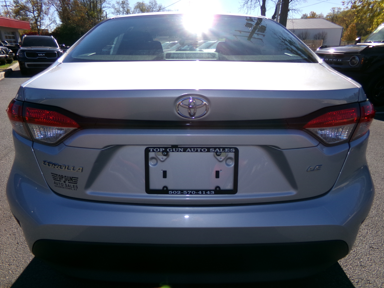 2023 Toyota Corolla LE photo 4