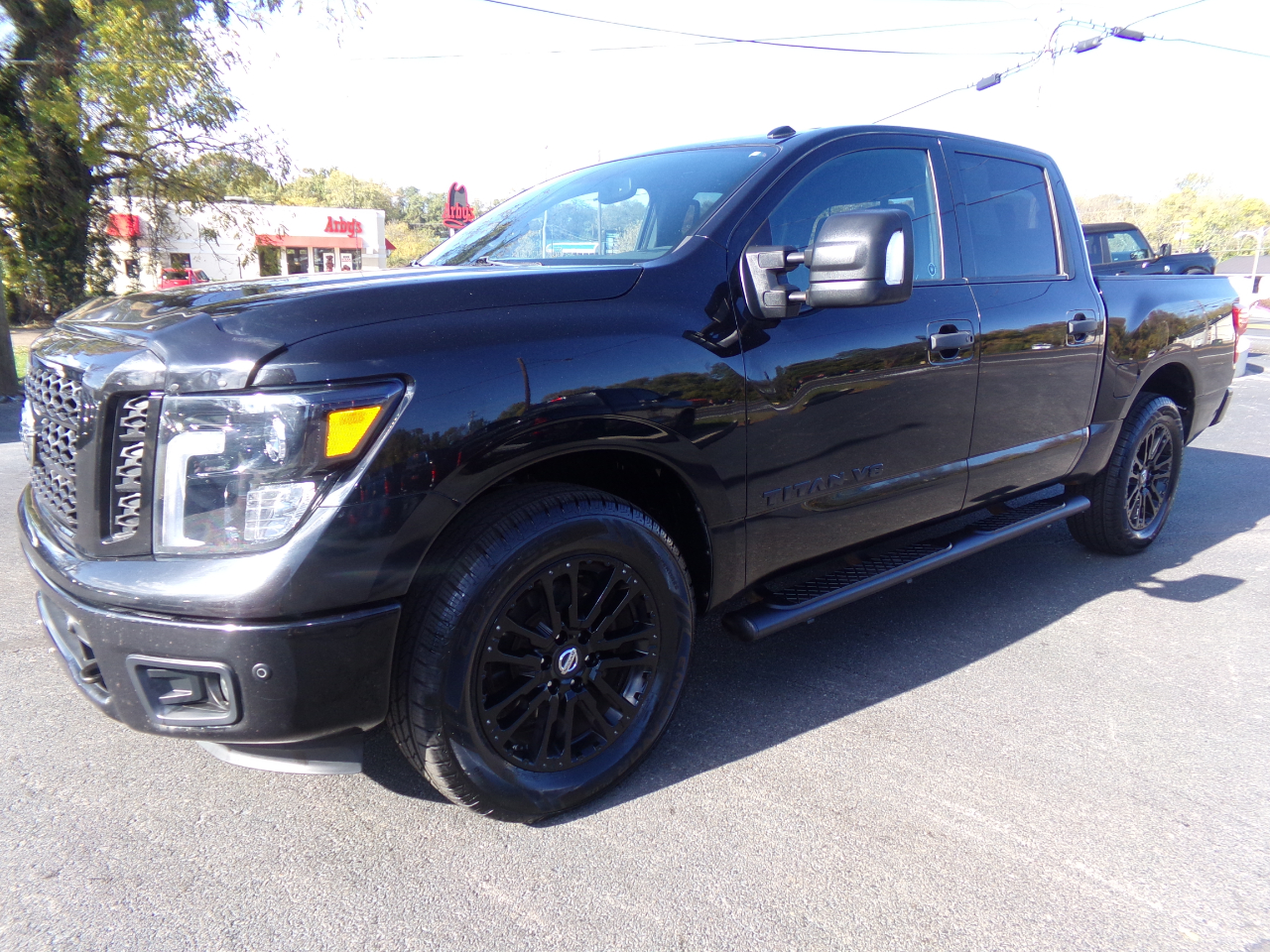 Nissan Titan 4x4 Crew Cab S 2018 Nissan Titan 4x4 Crew Cab S 2018