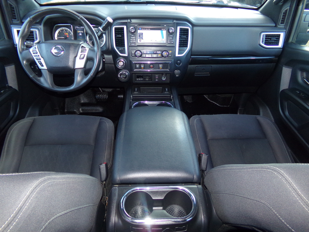Nissan Titan 4x4 Crew Cab S 2018 Nissan Titan 4x4 Crew Cab S 2018