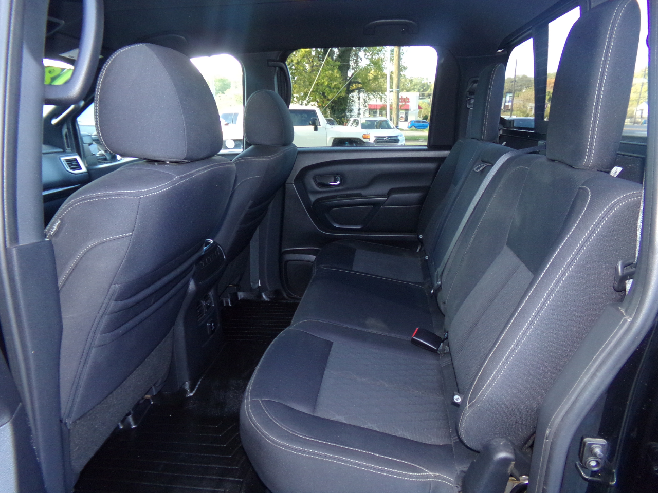 Nissan Titan 4x4 Crew Cab S 2018 Nissan Titan 4x4 Crew Cab S 2018