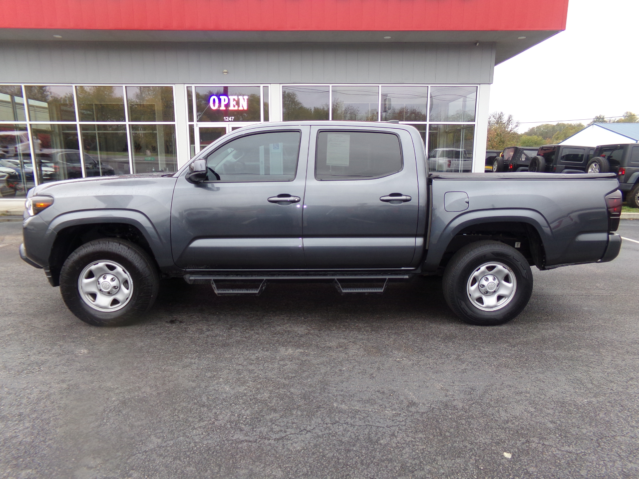 Toyota Tacoma 4WD SR Double Cab 5' Bed V6 AT (Natl) 2021 Toyota Tacoma 4WD SR Double Cab 5' Bed V6 AT (Natl) 2021