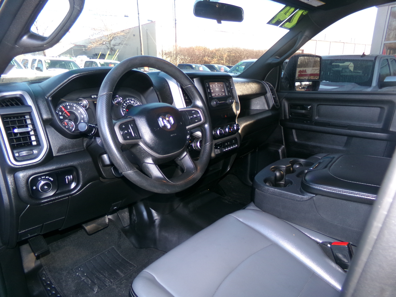 RAM 2500 Tradesman 4x4 Crew Cab 8' Box 2024