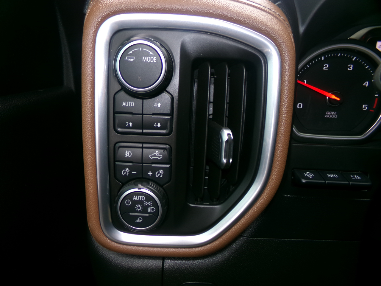 Chevrolet Silverado 2500HD 4WD Crew Cab 159" High Country 2021