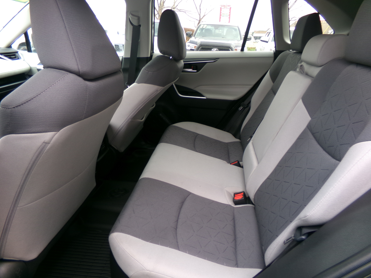 Toyota RAV4 Hybrid XLE AWD (Natl) 2022