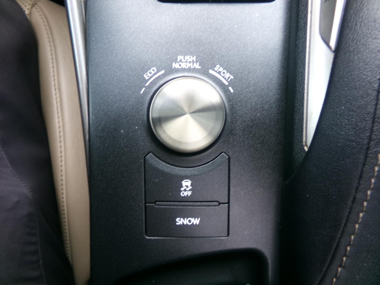 Lexus IS IS Turbo RWD 2017