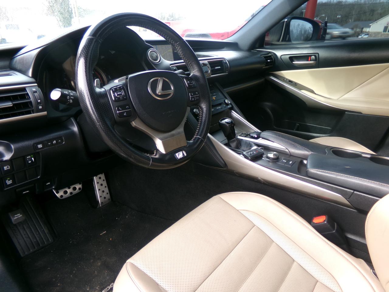 Lexus IS IS Turbo RWD 2017