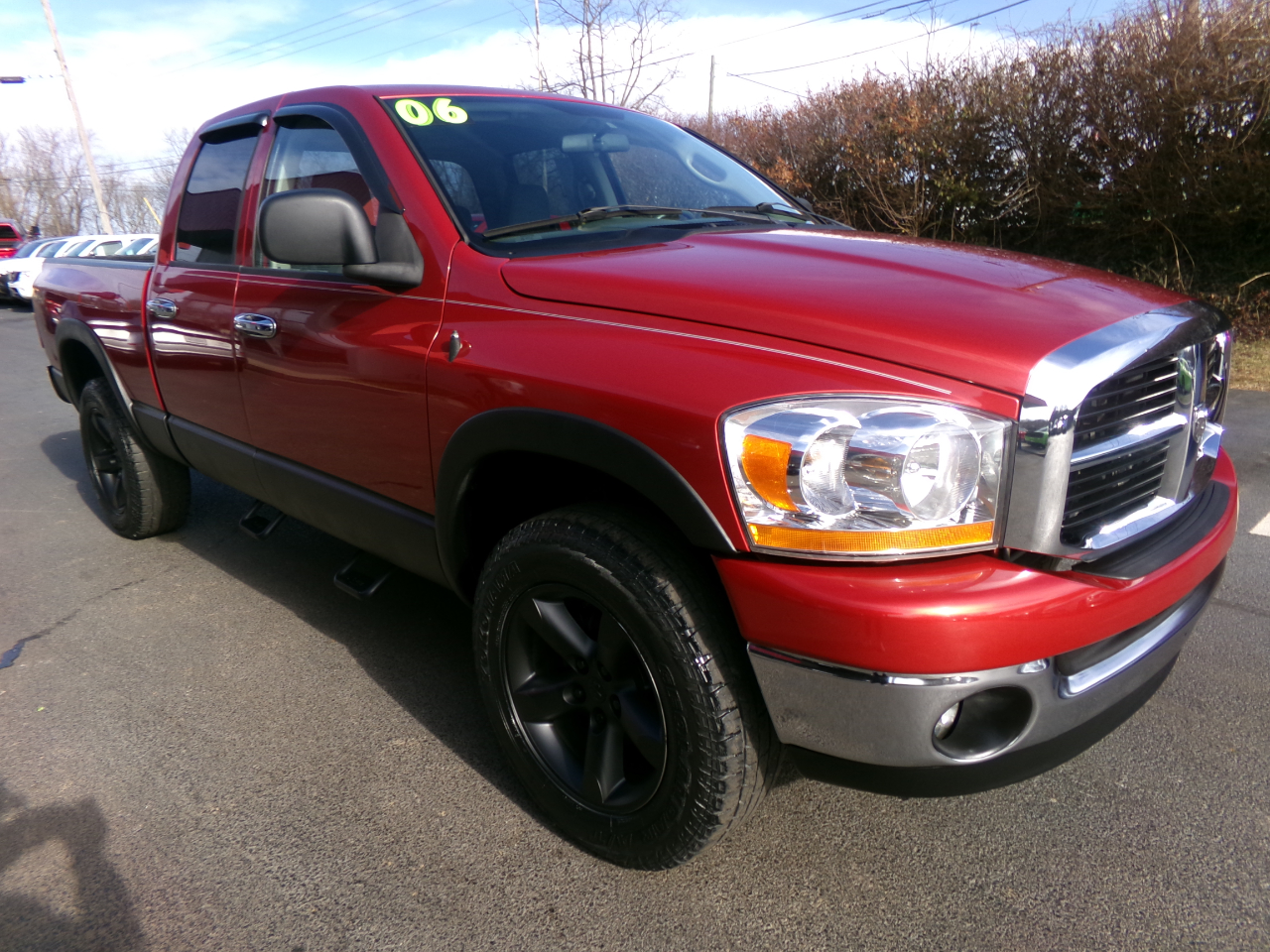 2006 Dodge Ram 1500 4dr Quad Cab 140.5 4WD SLT