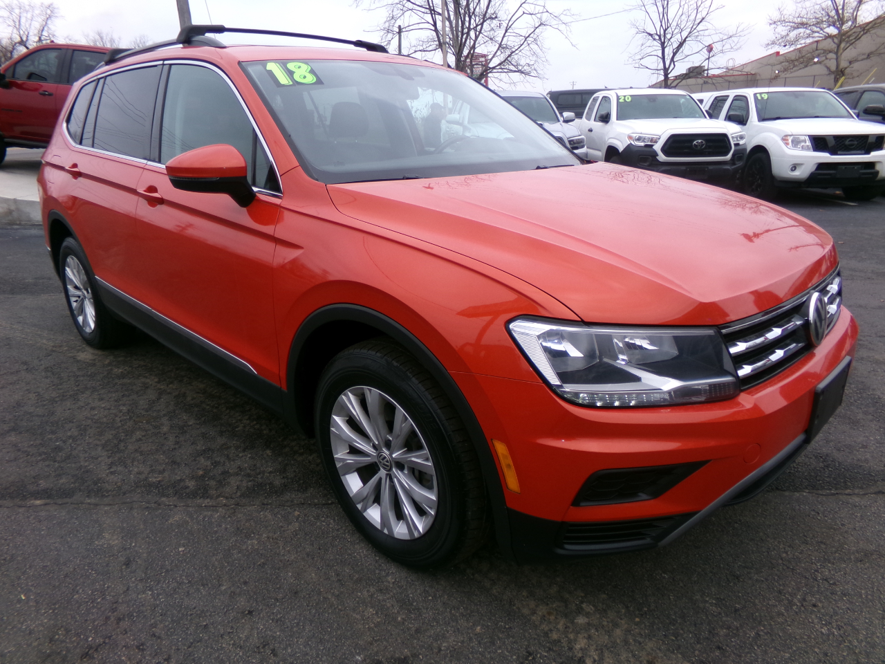 2018 Volkswagen Tiguan SE's photo