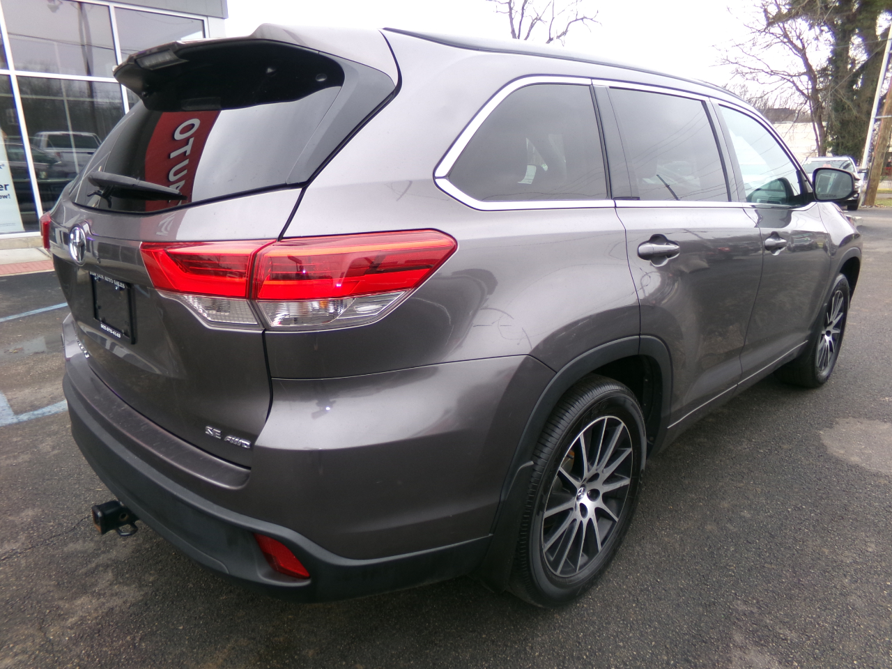 Toyota Highlander SE V6 AWD (Natl) 2018