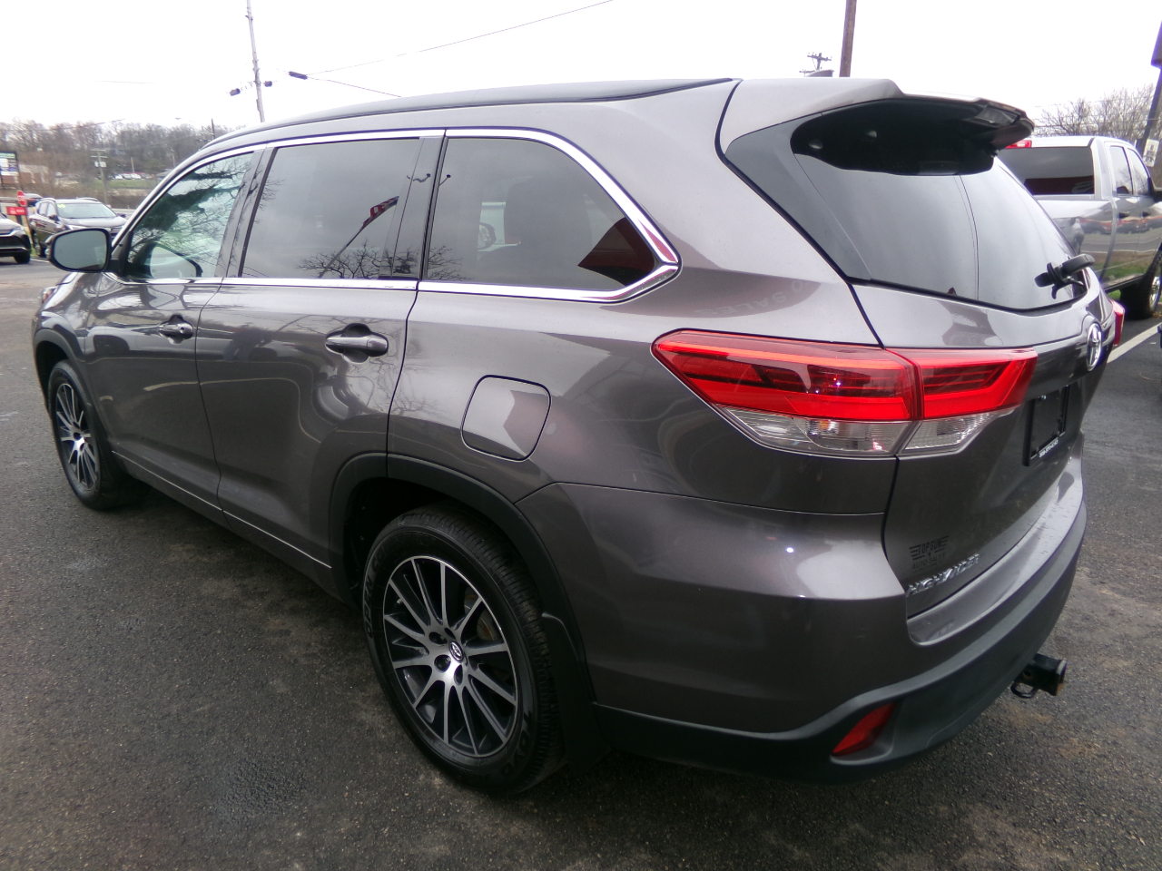 Toyota Highlander SE V6 AWD (Natl) 2018