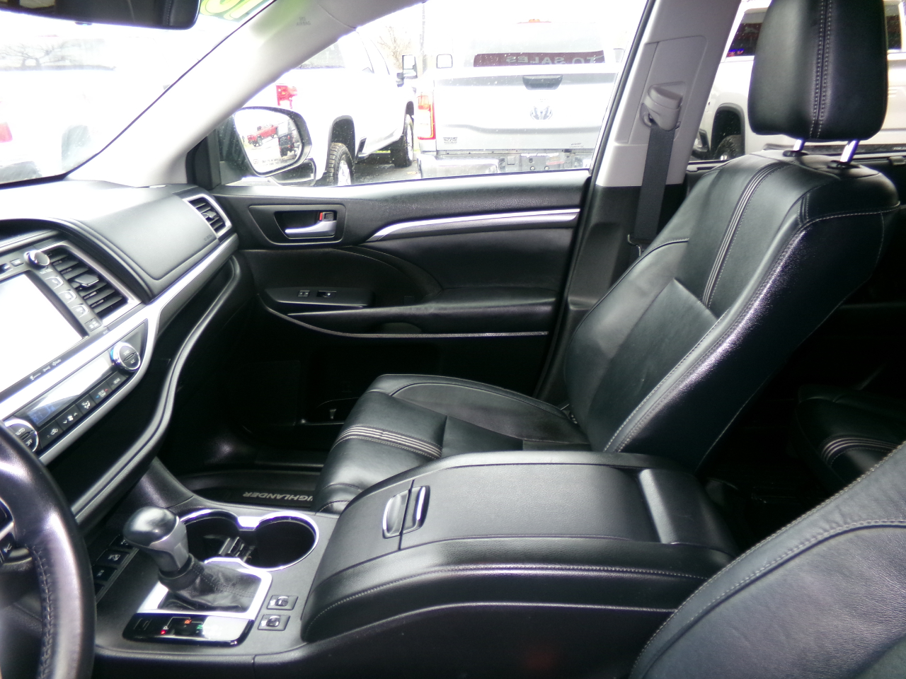 Toyota Highlander SE V6 AWD (Natl) 2018