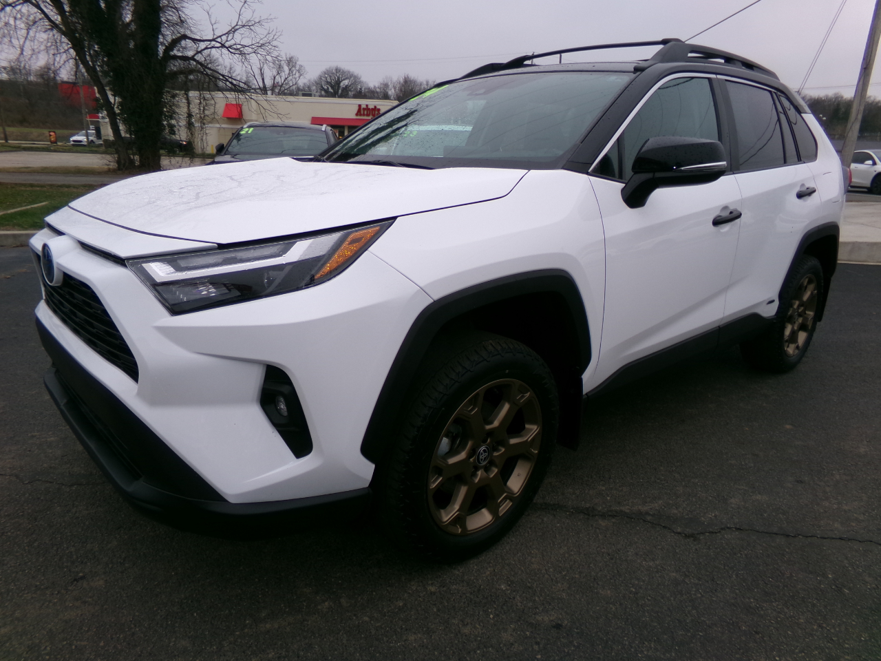Toyota RAV4 Hybrid LE AWD (Natl) 2024