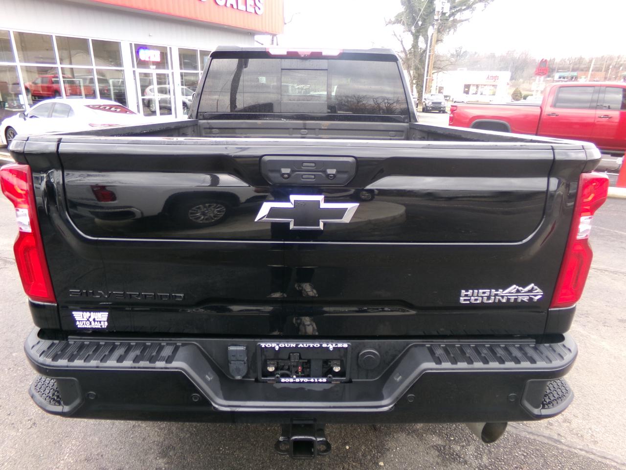 Chevrolet Silverado 2500HD 4WD Crew Cab 159" High Country 2023