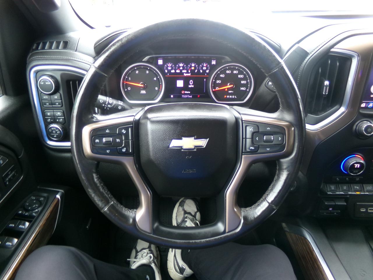 Chevrolet Silverado 2500HD 4WD Crew Cab 159" High Country 2023