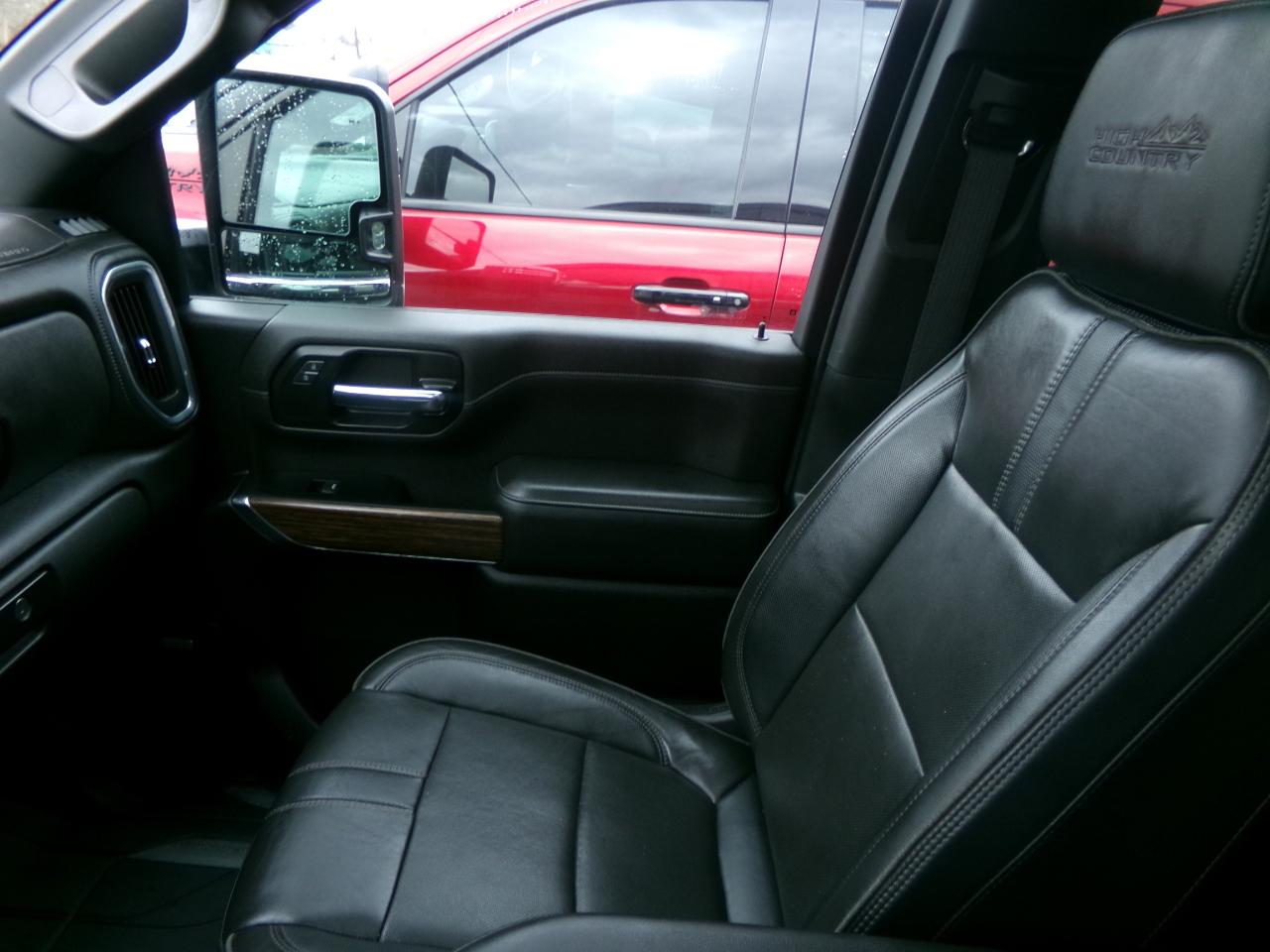 Chevrolet Silverado 2500HD 4WD Crew Cab 159" High Country 2023