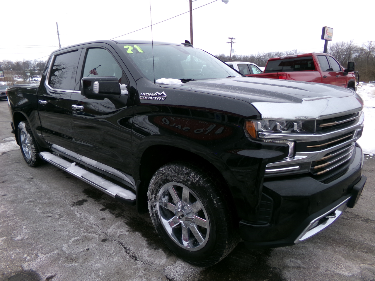 2021 Chevrolet Silverado 1500 4WD Crew Cab 147" High Country