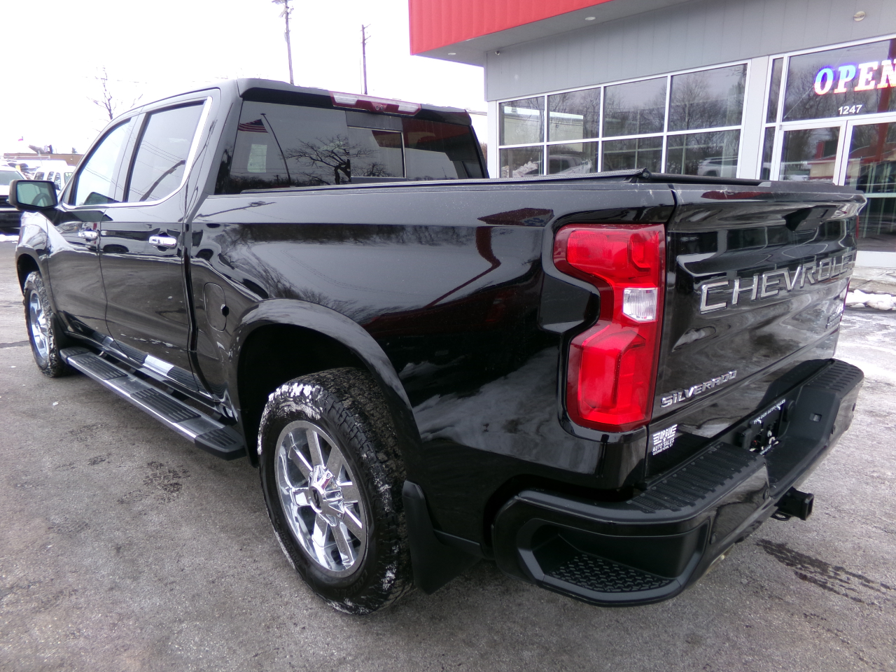 Chevrolet Silverado 1500 4WD Crew Cab 147" High Country 2021