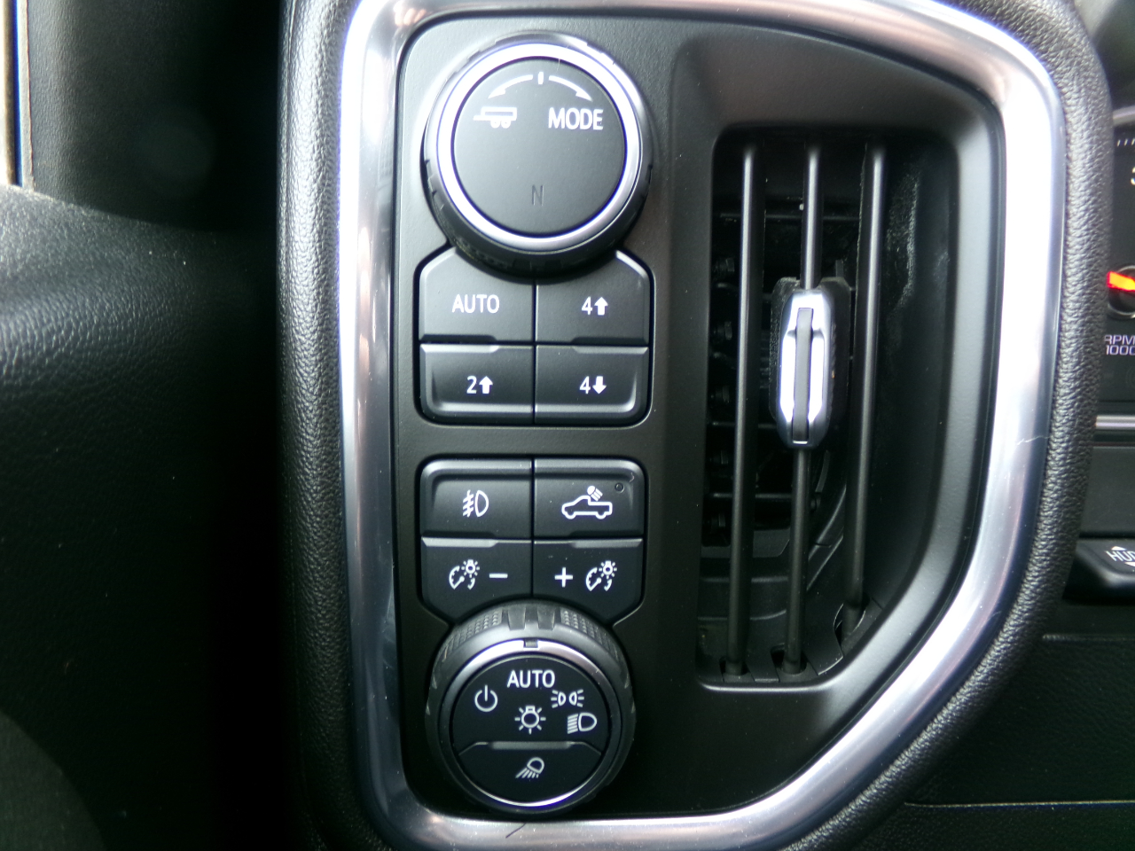 Chevrolet Silverado 1500 4WD Crew Cab 147" High Country 2021