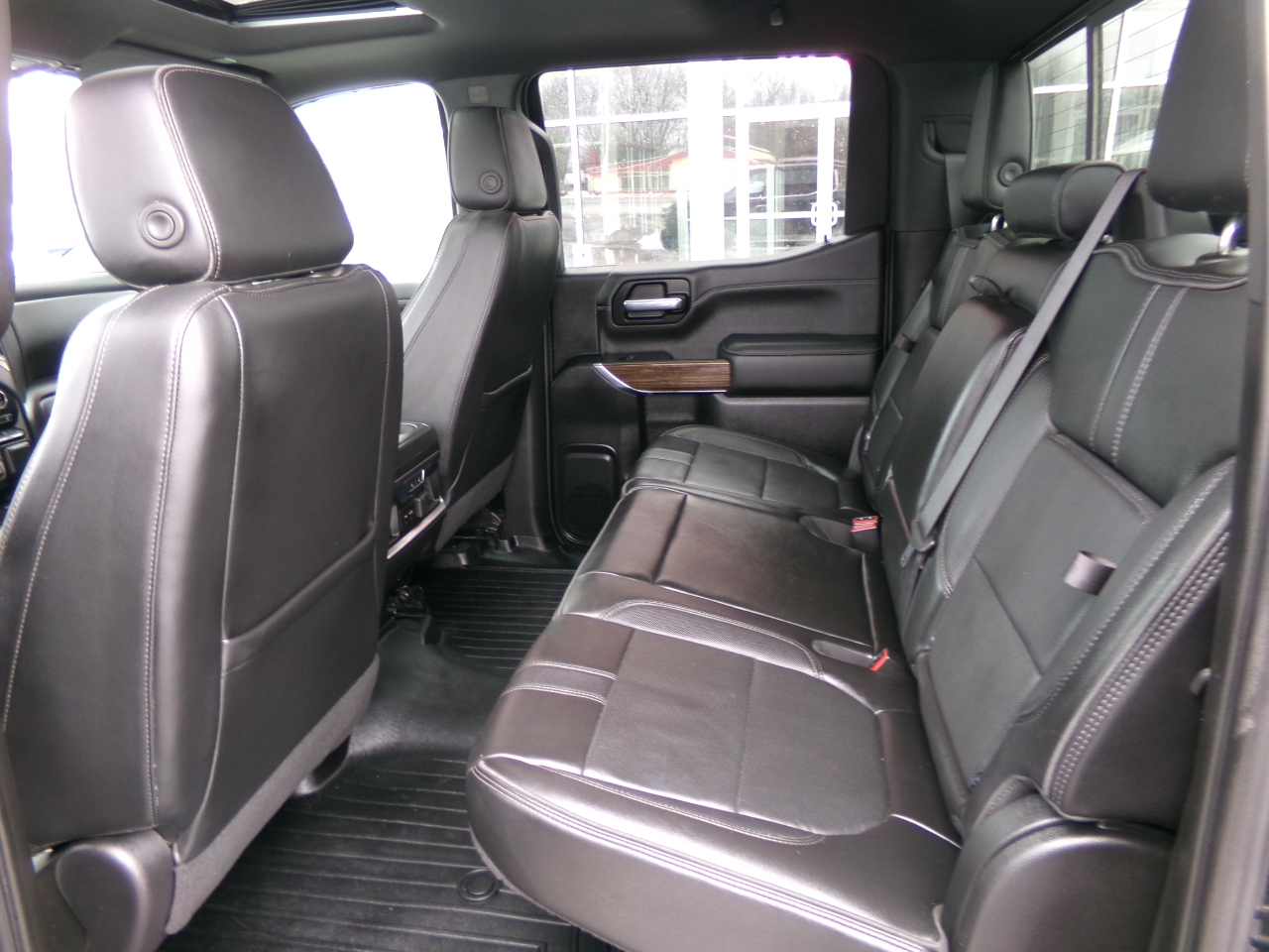 Chevrolet Silverado 1500 4WD Crew Cab 147" High Country 2021